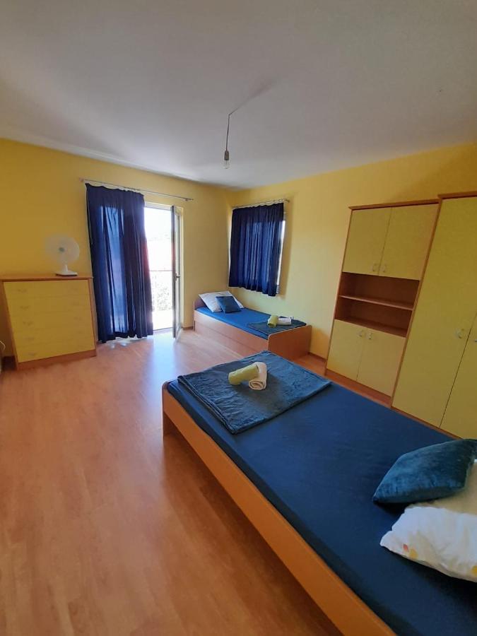 Holiday Home Anita Unesic المظهر الخارجي الصورة